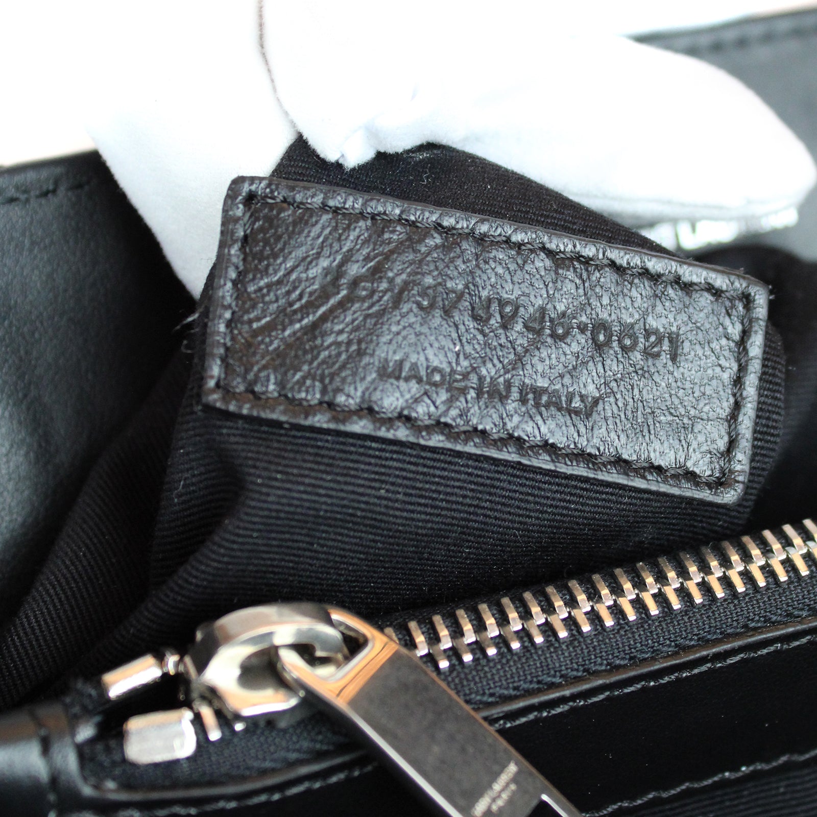 SAINT LAURENT - Loulou medium in quilted leather