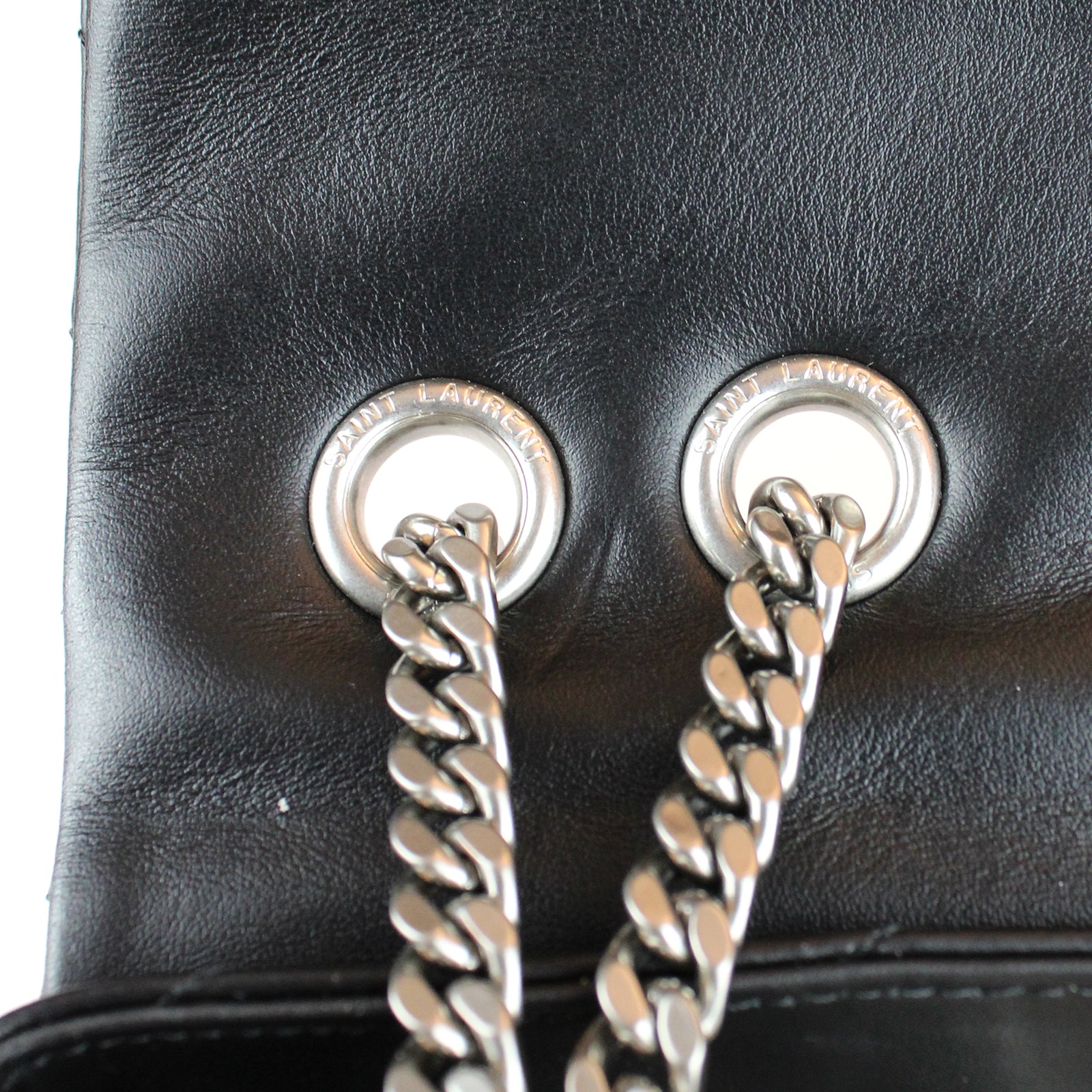 SAINT LAURENT - Loulou medium in quilted leather