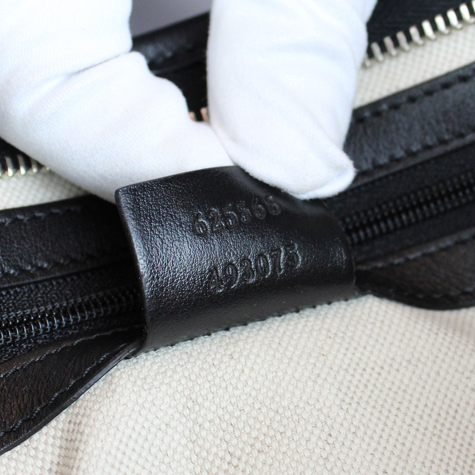 GUCCI - Pouch / toiletry bag