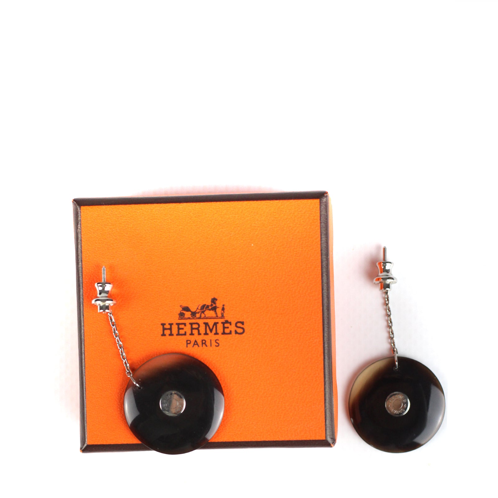 HERMÈS - Horn earrings