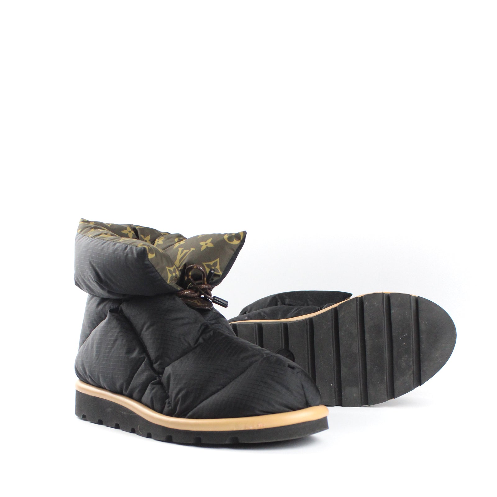 LOUIS VUITTON - Pillow flat ankle boots (T41)