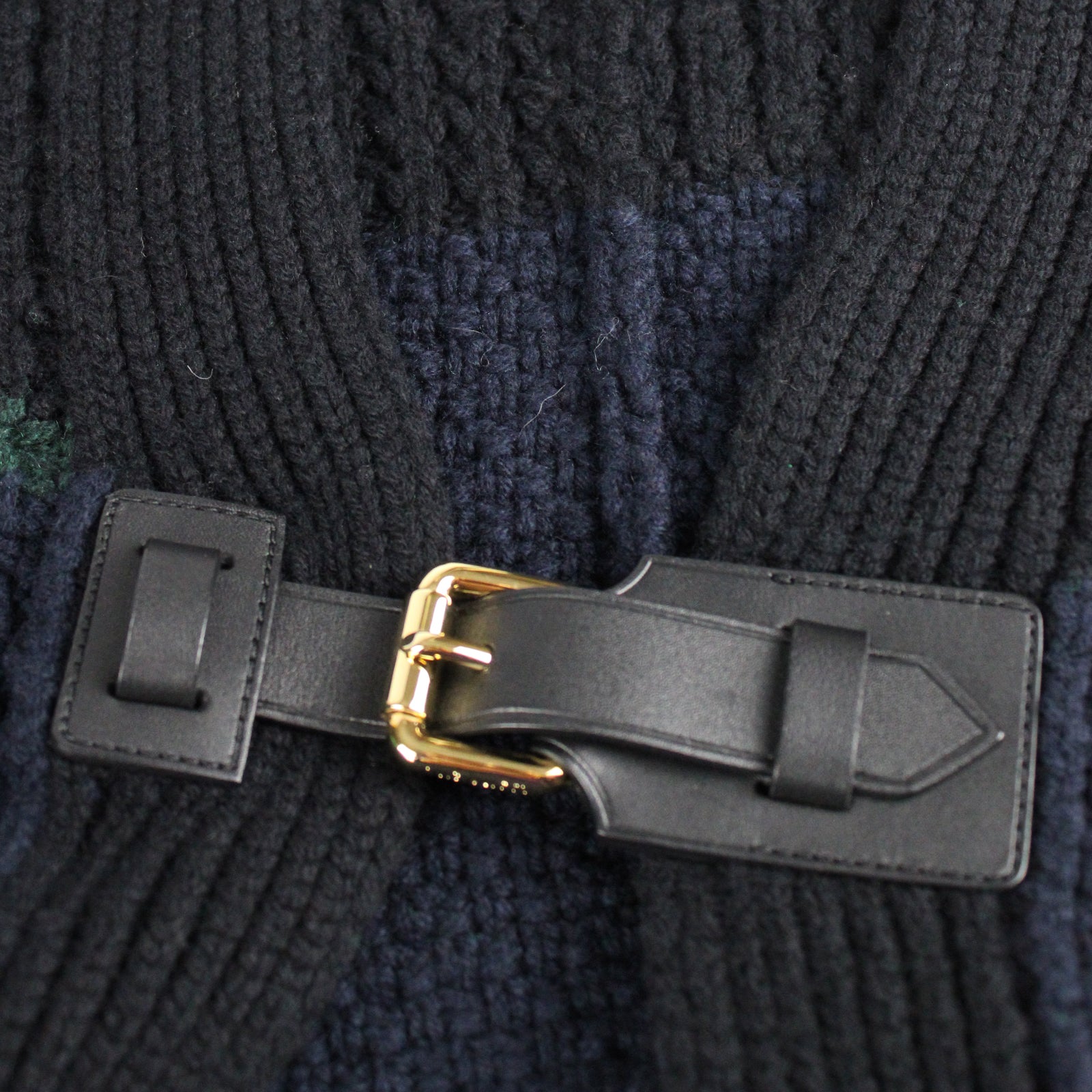 LOUIS VUITTON - Cape en laine