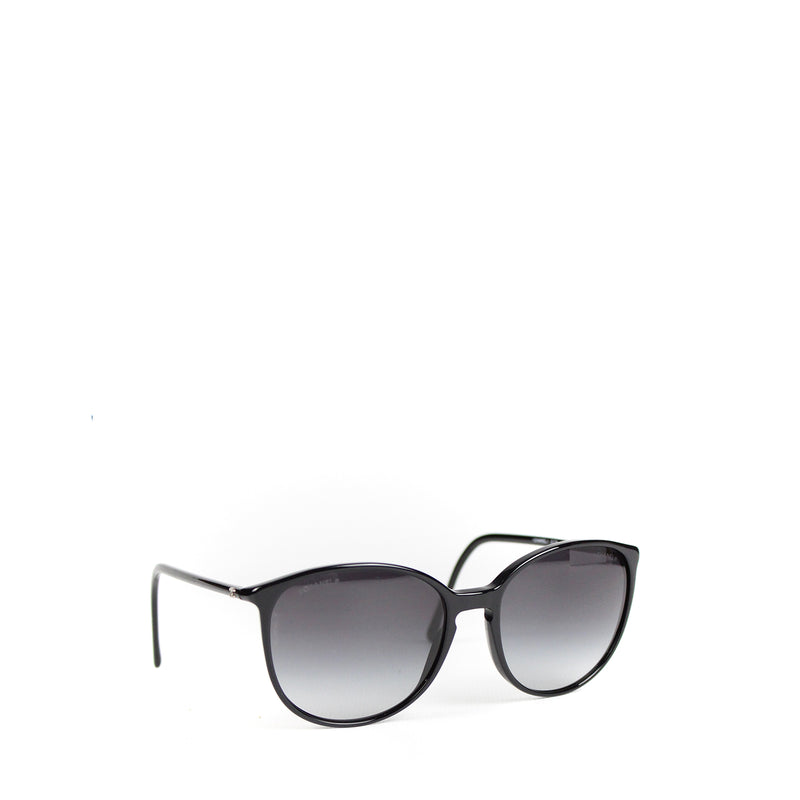 CHANEL - Lunettes de soleil