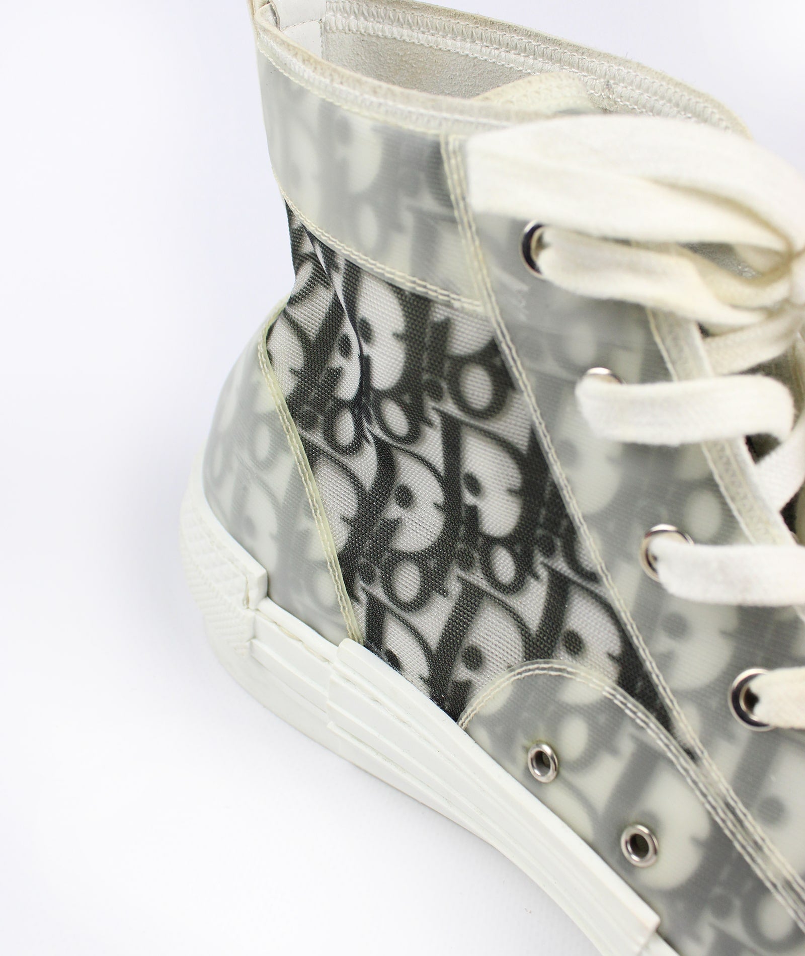 Dior B23