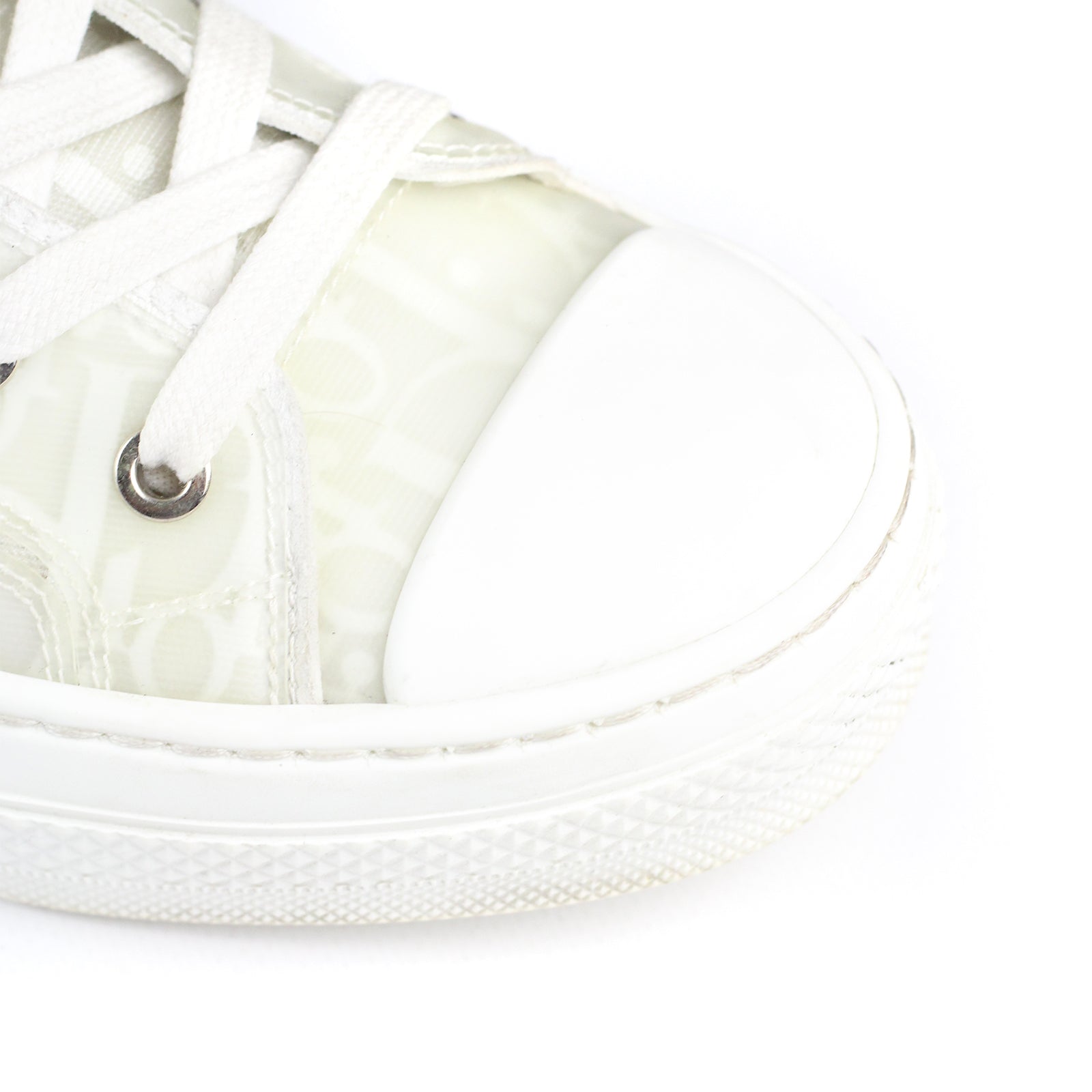 B23 Sneakers (T38)