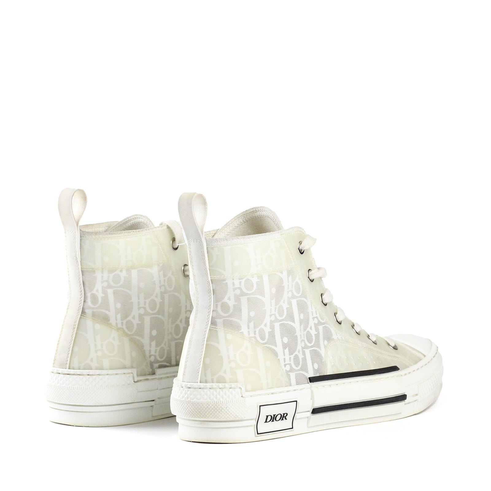 Sneakers B23 (T38)