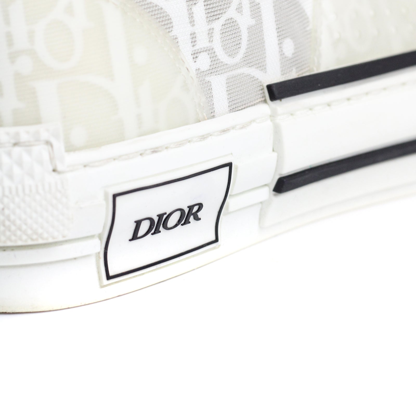 Sneakers B23 (T38)