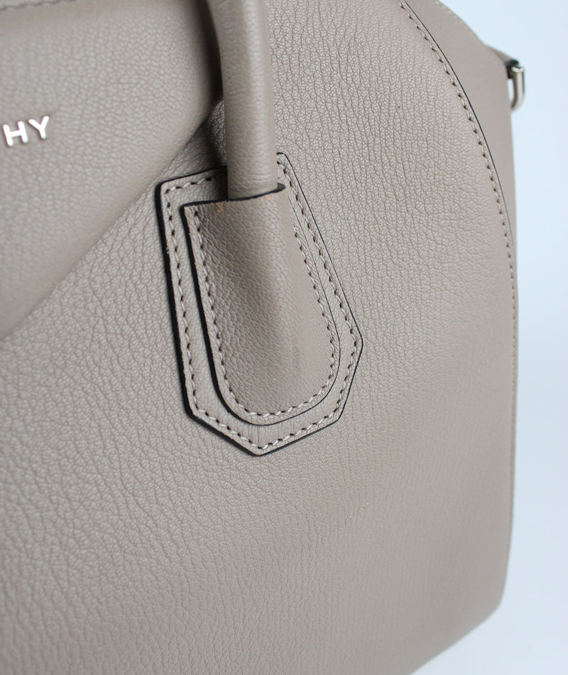 GIVENCHY Antigona