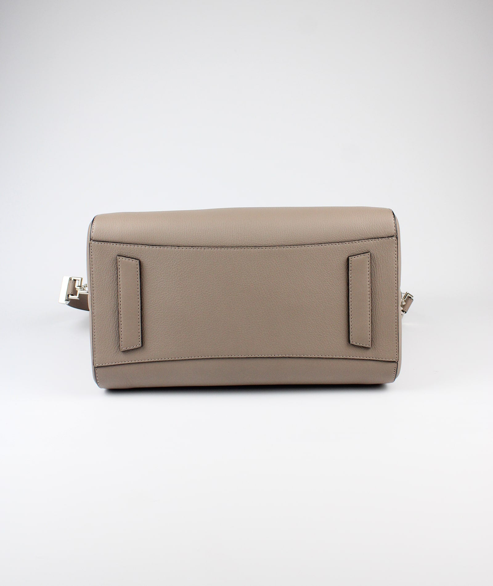 GIVENCHY Antigona