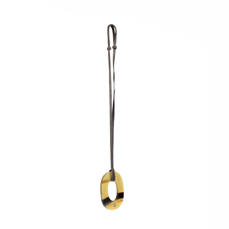 HERMÈS - Pendentif en corne
