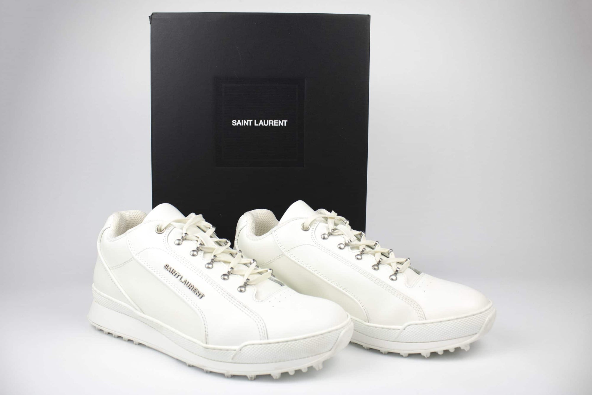 Jump Sneakers (T42)