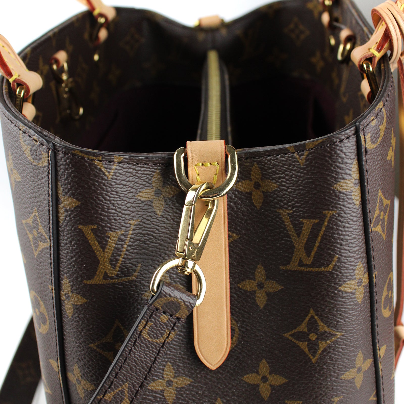 LOUIS VUITTON - Montaigne MM bag