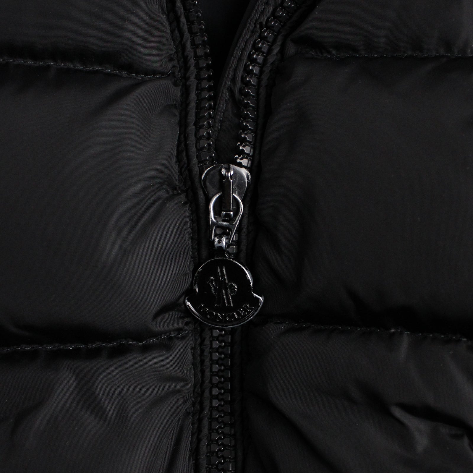 MONCLER - Long down jacket (T1)