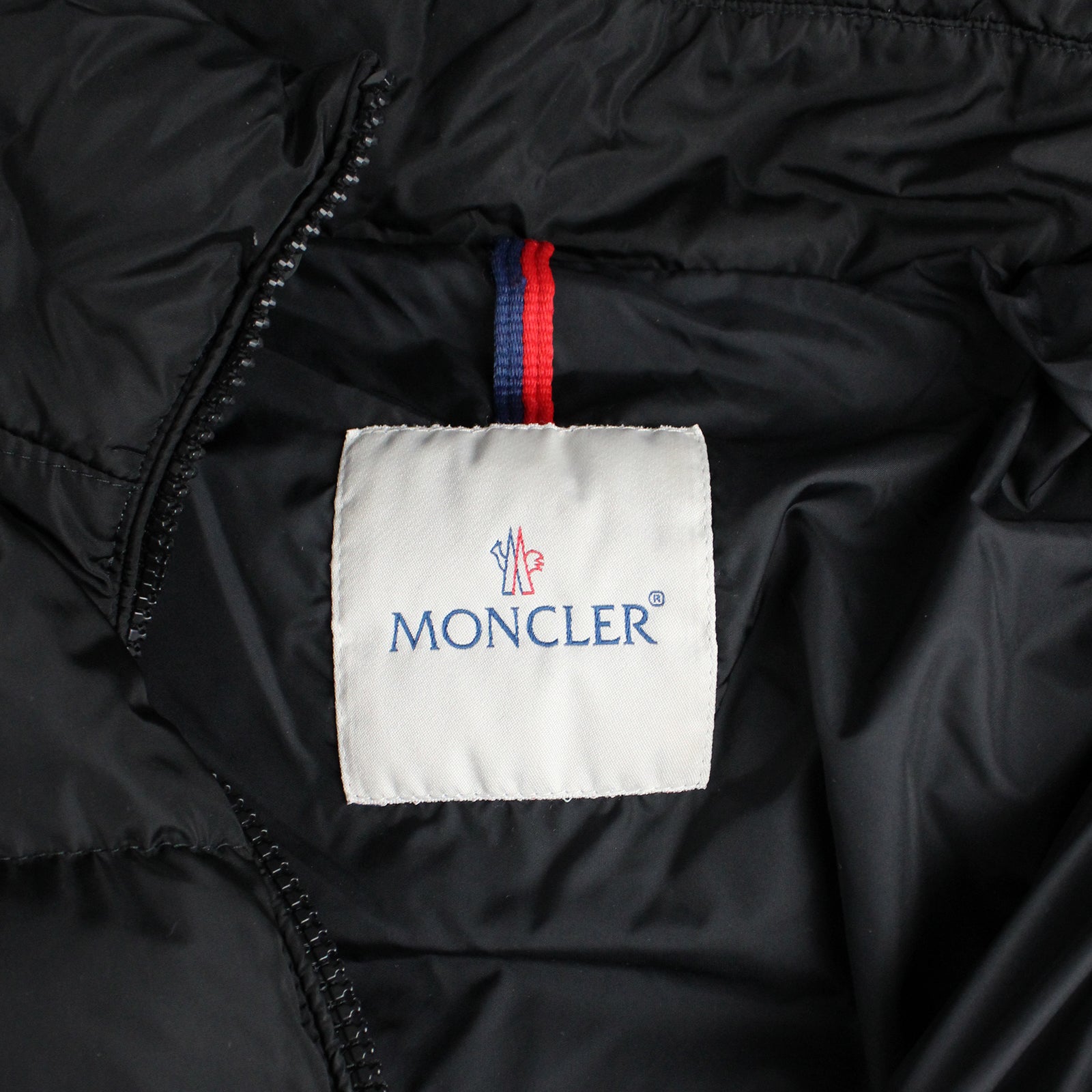 MONCLER - Long down jacket (T1)