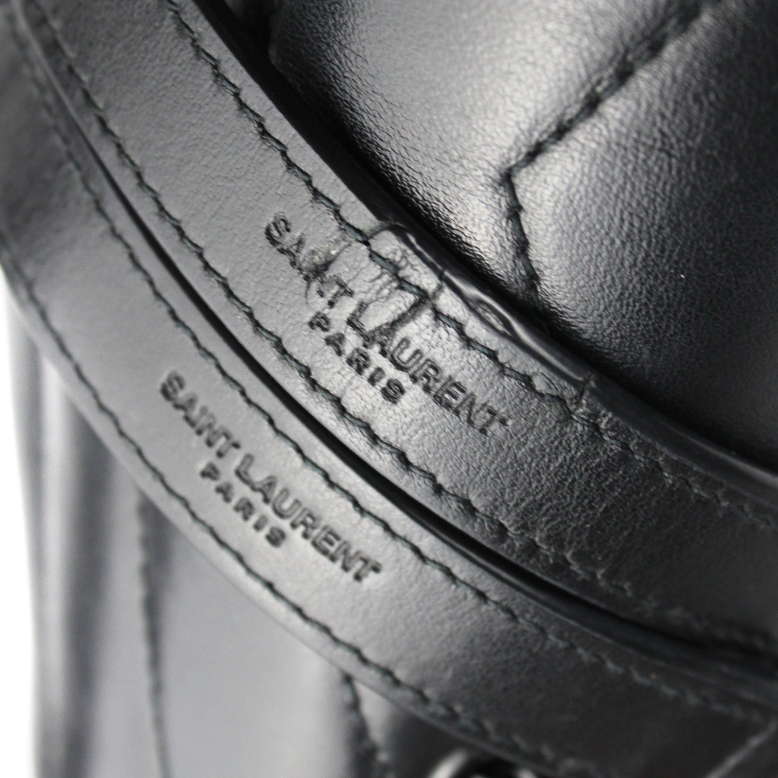 Loulou small en cuir matelassé full black
