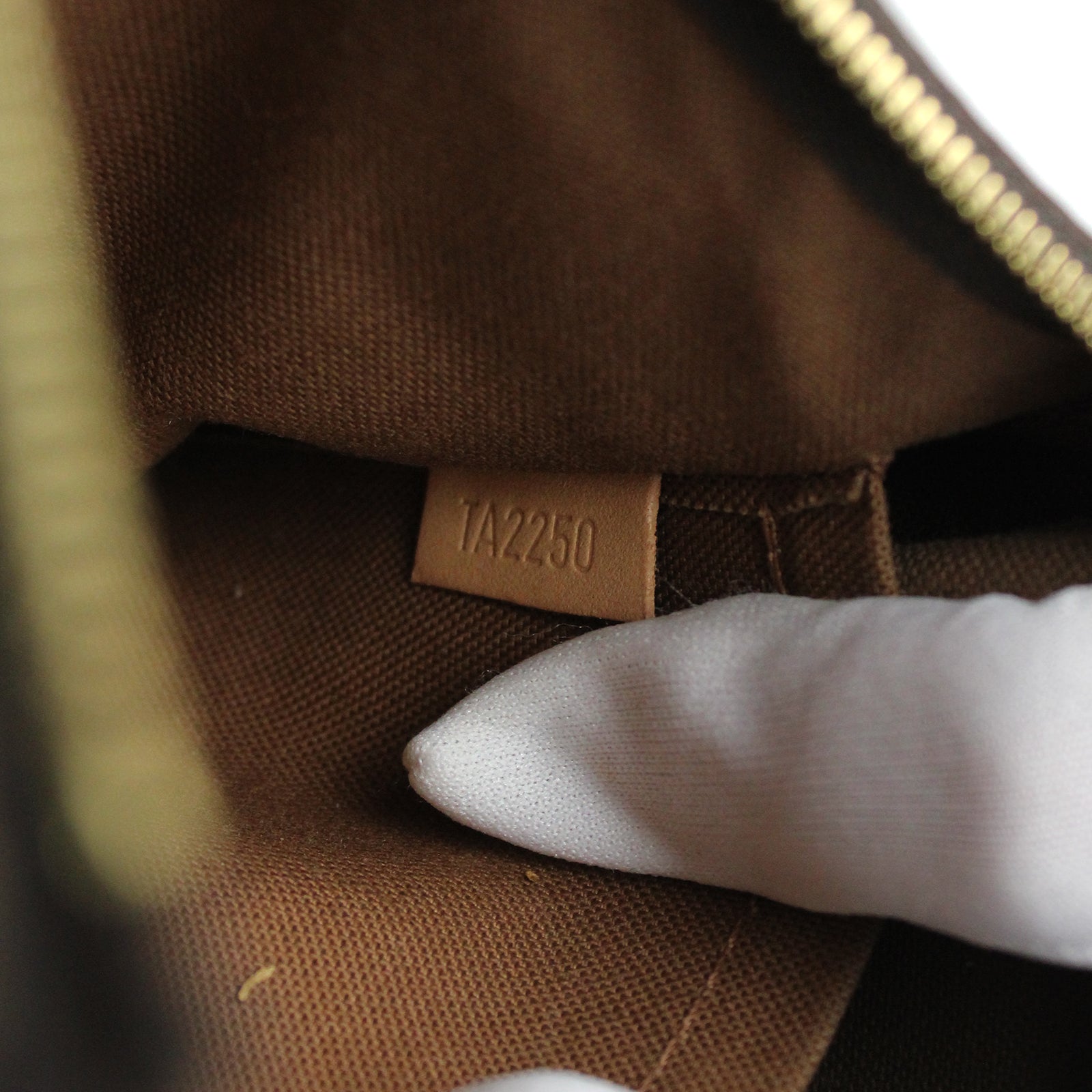 LOUIS VUITTON - Sac Multi Pochette Accessoires