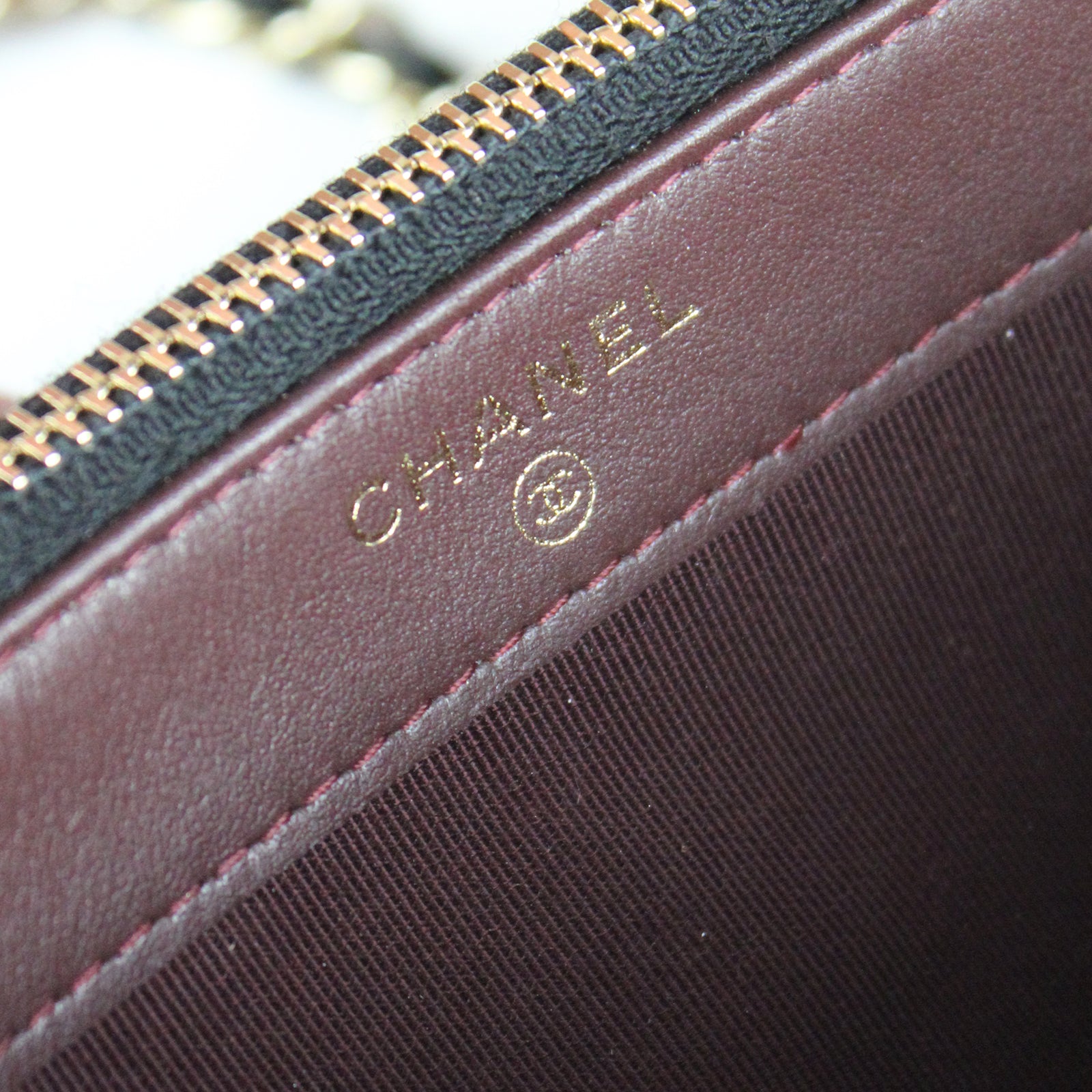 CHANEL - Wallet On Chain