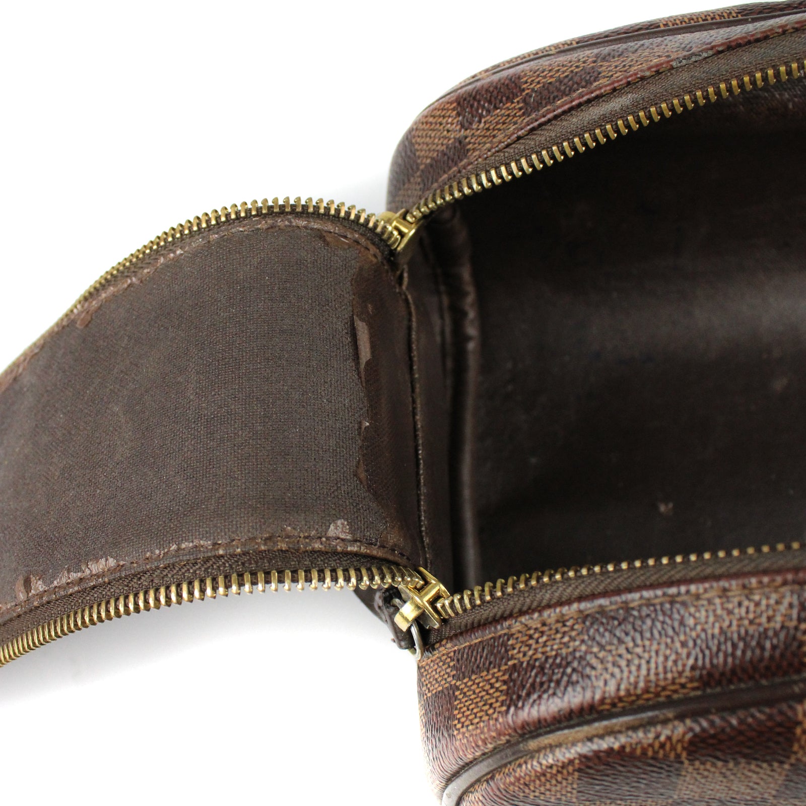 LOUIS VUITTON - Trousse de toilette Dopp Kit