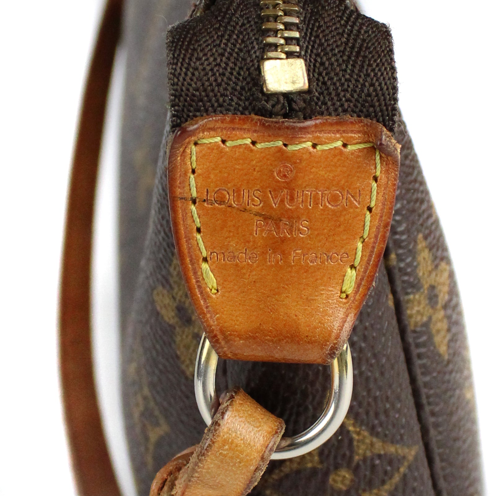LOUIS VUITTON - Pochette Accessoires avec bandoulière