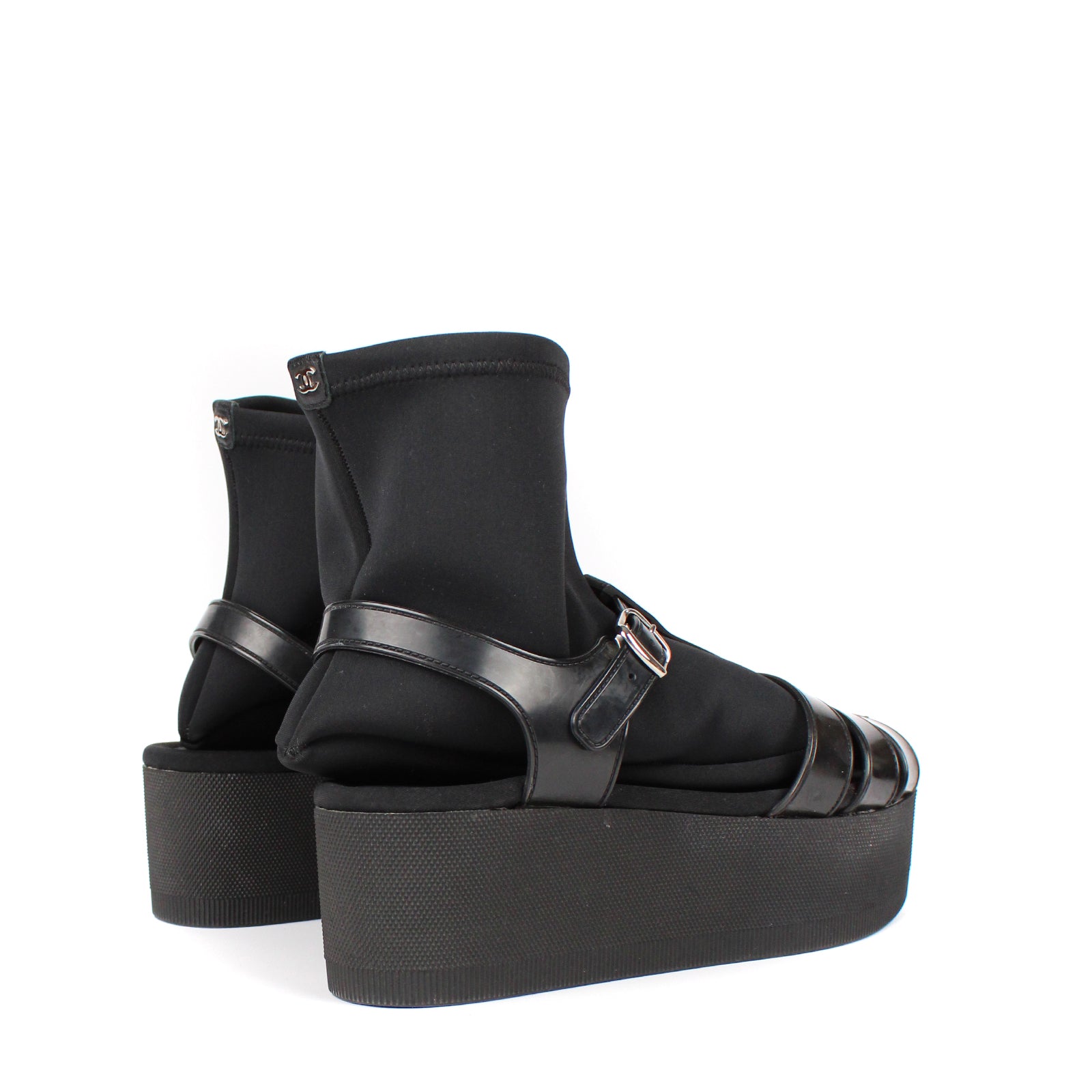 CHANEL - Platform sandals (T38)