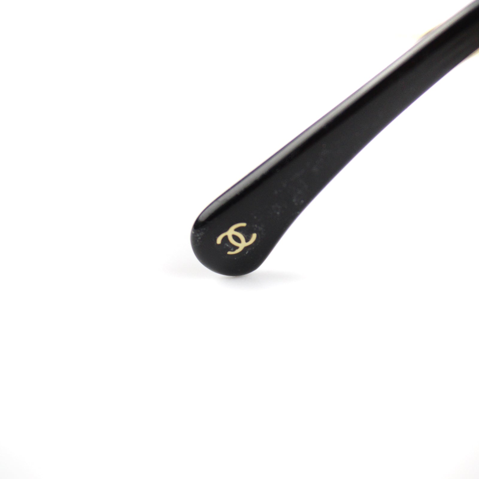 CHANEL - Lunettes de soleil Pantos