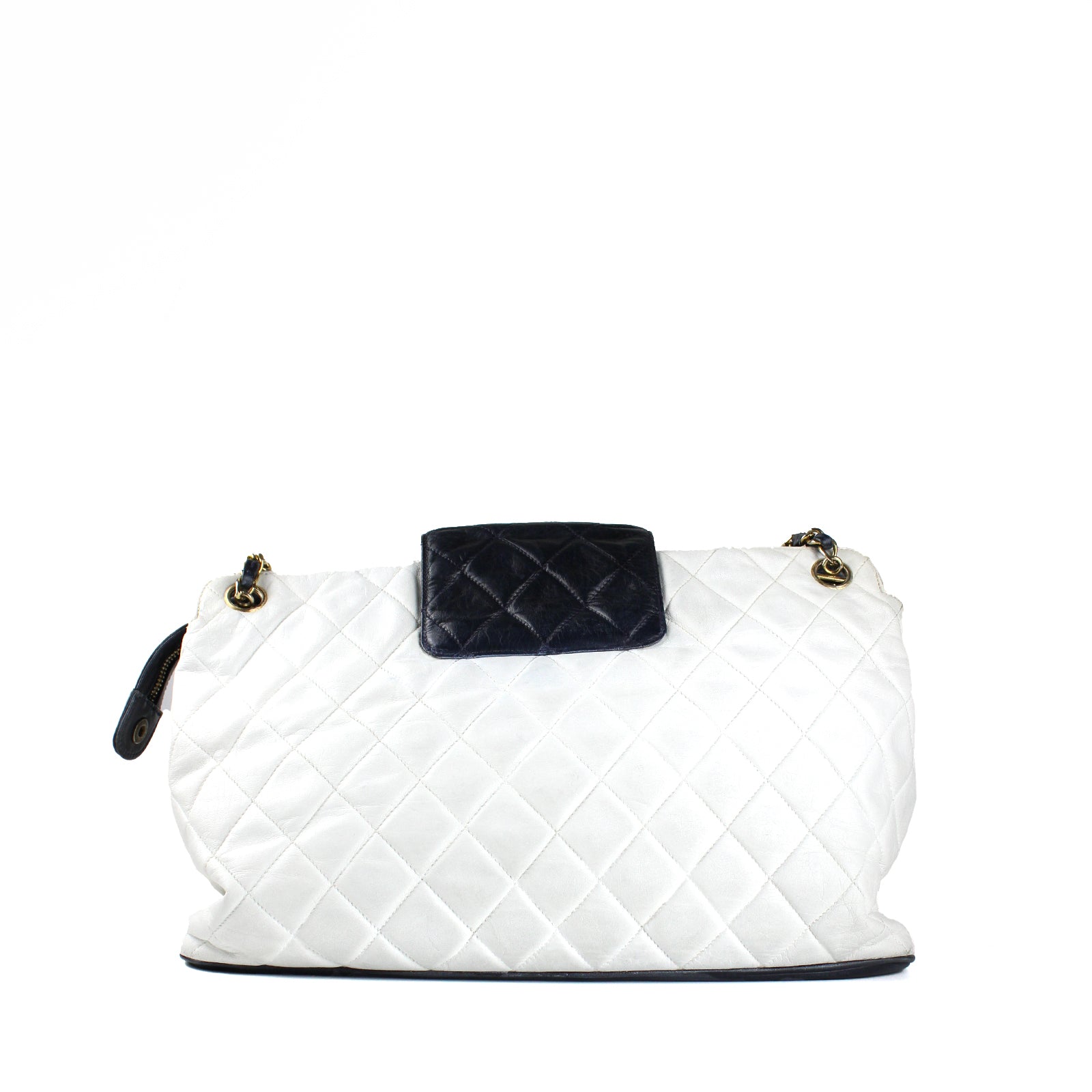 CHANEL - Sac cabas vintage avec breloque Chanel