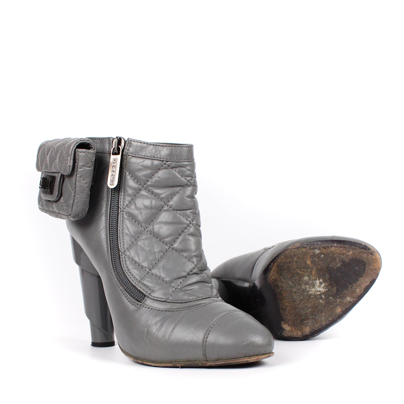 CHANEL - Pumps 2.55 (T38)