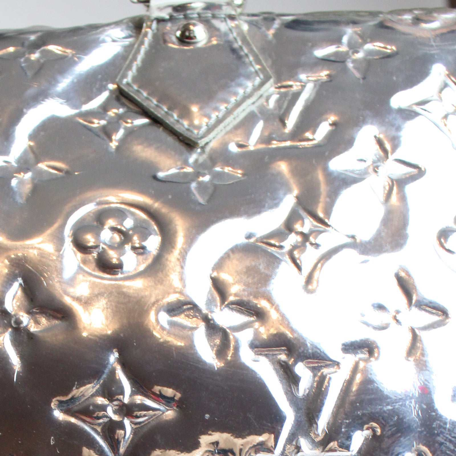LOUIS VUITTON - Speedy 35 Limited Edition Silver Monogram